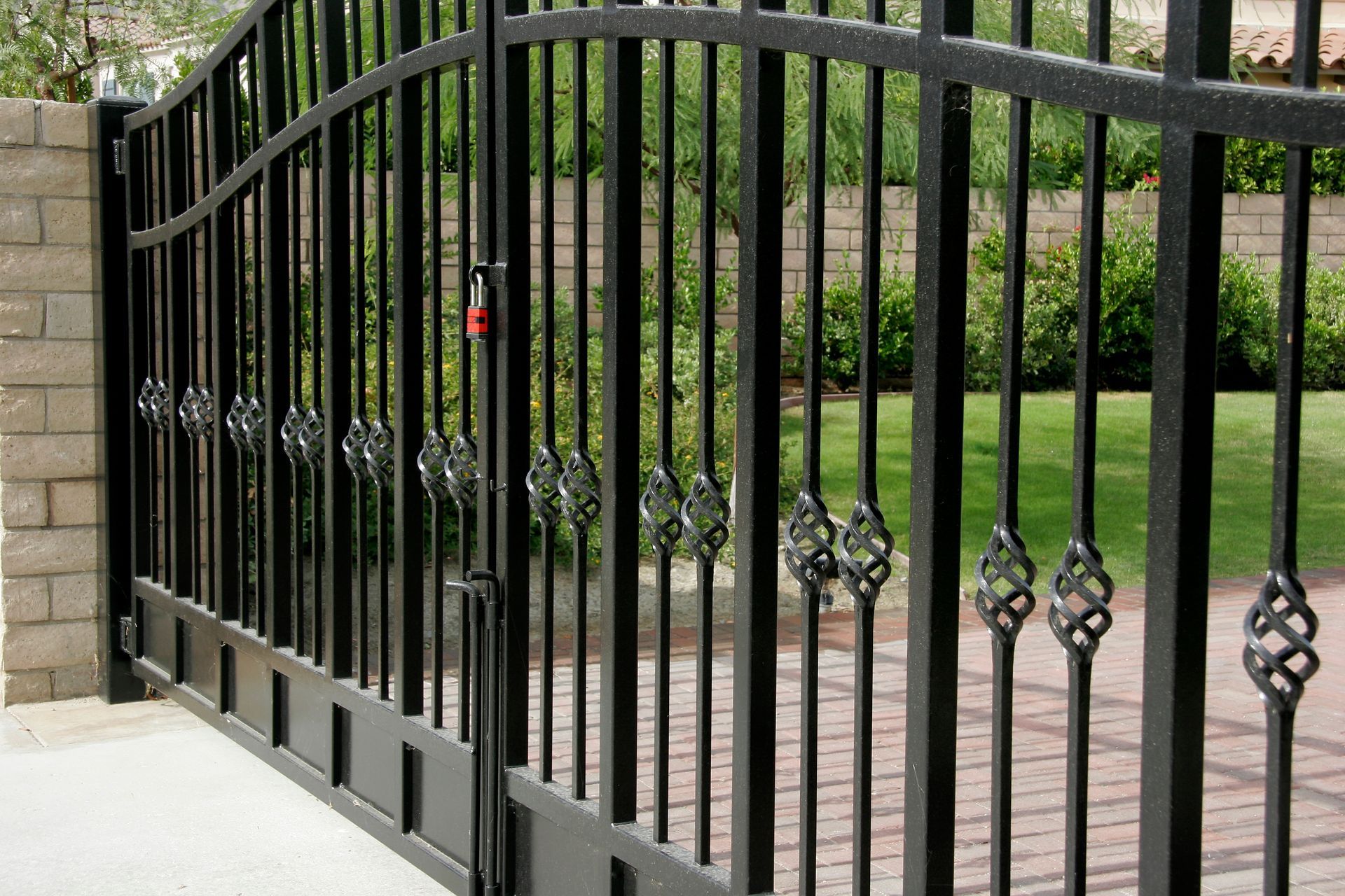 Residential Gate — Metairie, LA — Louisiana Ornamental Ironworks & Fencing