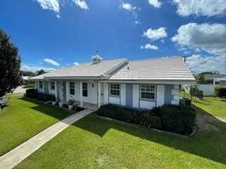 Residential Home After Pressure Cleaning
