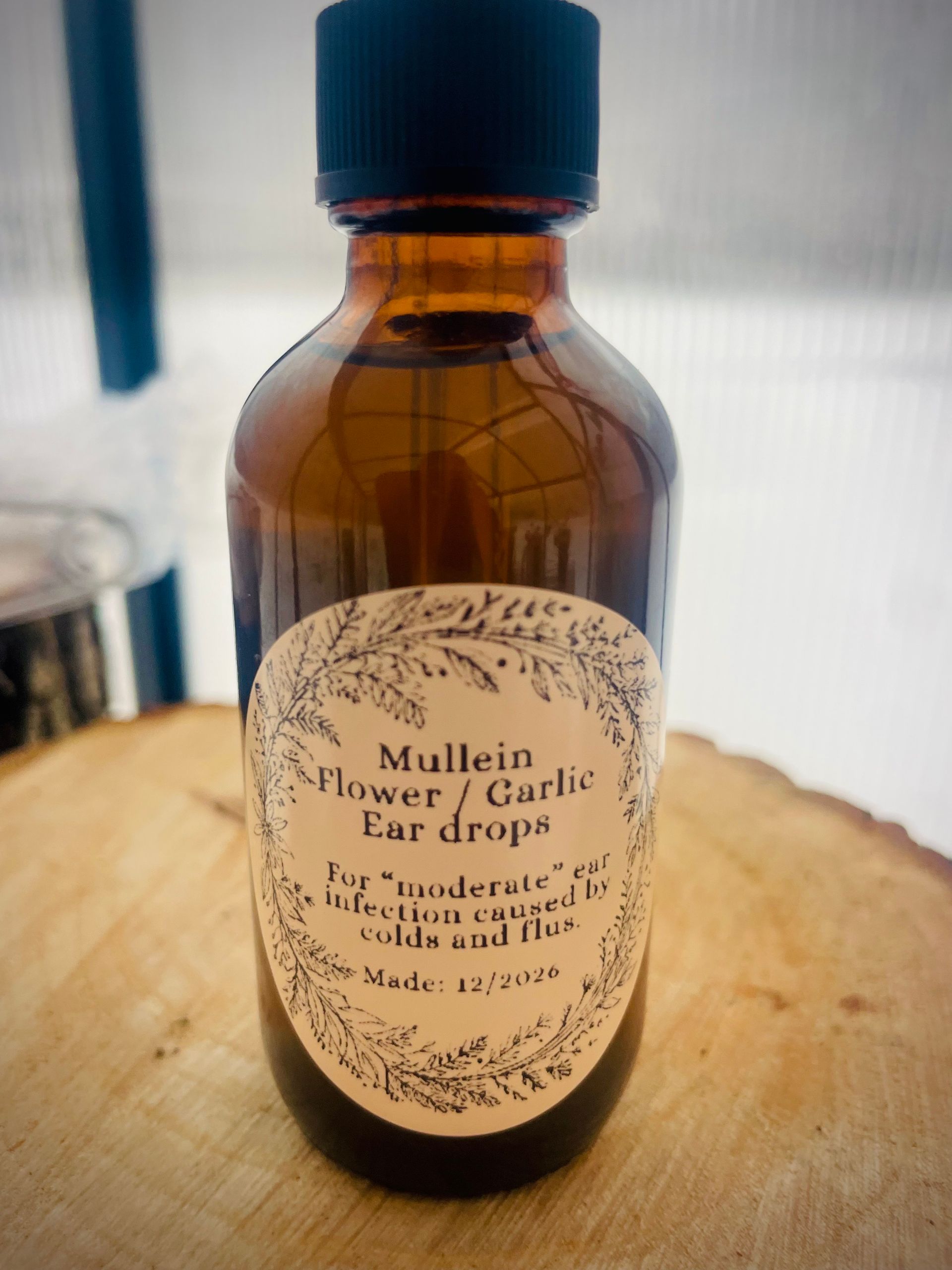 Mullein Flower / Garlic Ear Oil