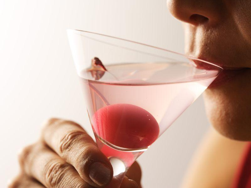 Bebida alcoólica piora as varizes? Descubra!