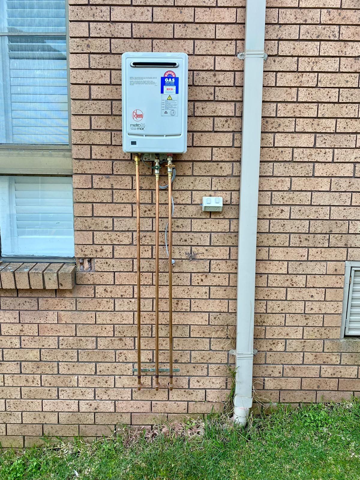 Gas meter installation