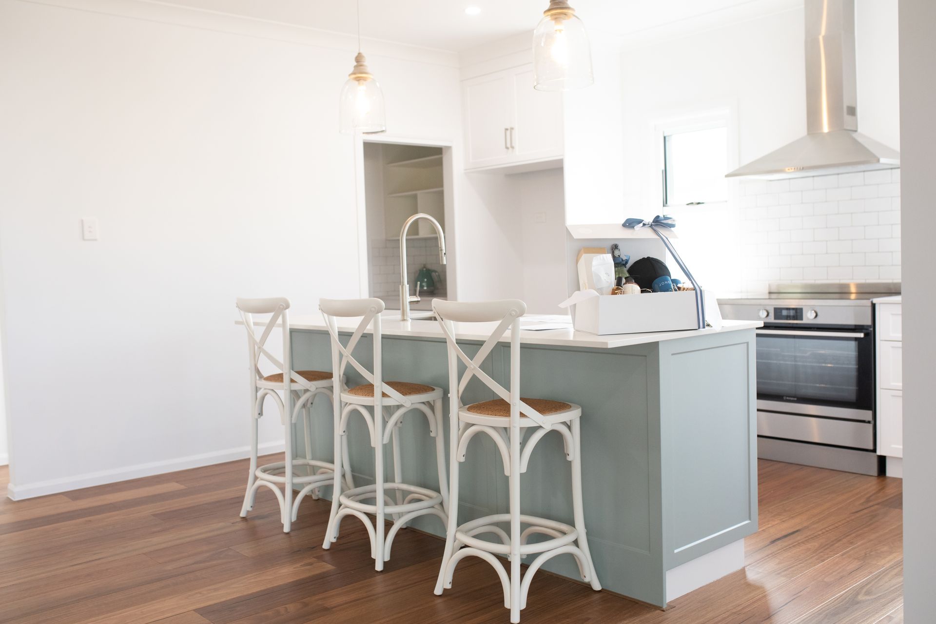 JONES BUILDING GROUP - KITCHEN