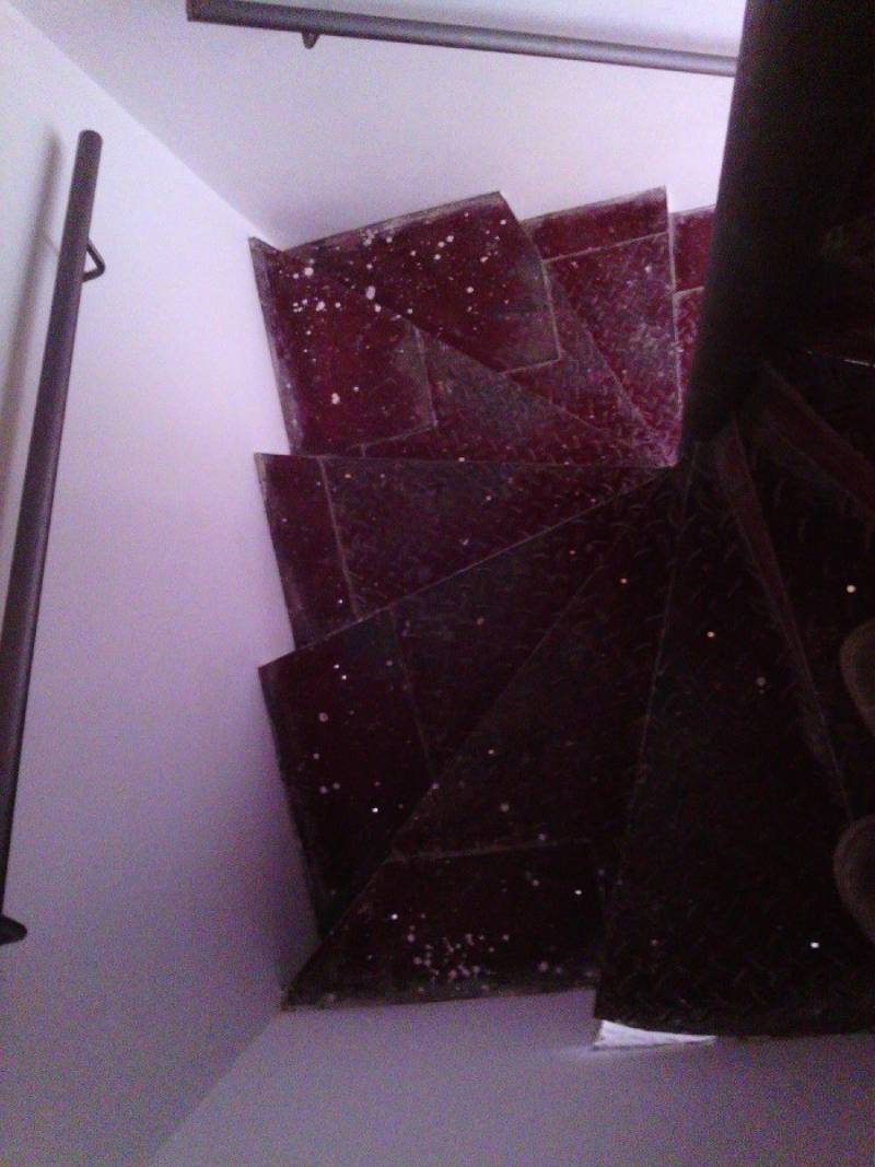 copertura scale viola