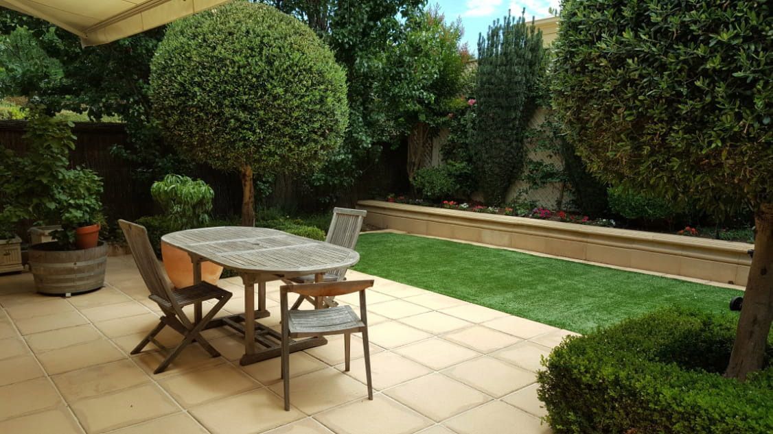 Patio With Table and Chairs — CPR Exterior Cleaning in Svensson Heights, QLD