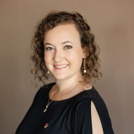 Brianne Sheridan Headshot