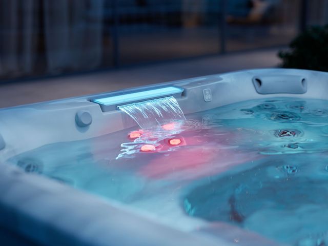新品★ENGELWOOD★Jacuzzi Jams J508 Hot Tub in Mid-Missouri | Columbia Pool & Spa
