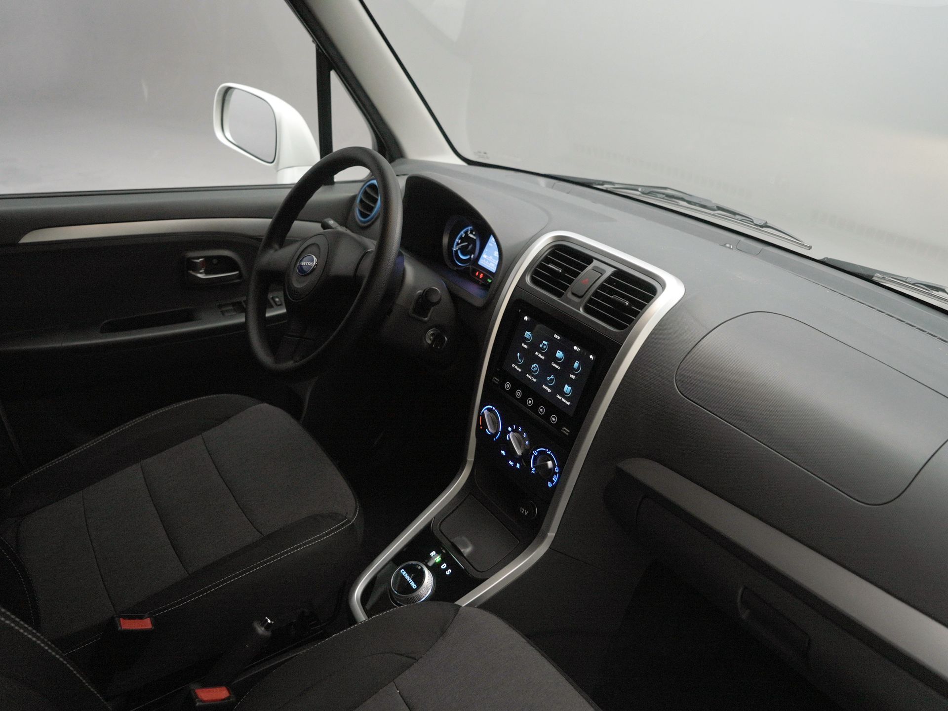 LS100 furgone commerciale elettrico leggero e compatto.