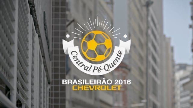 Um logotipo da chevrolet brasileirao 2016 com uma bola de futebol no centro