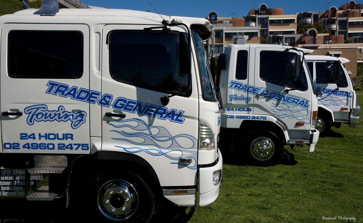 Trade And General White Truck Towing — Trade & General Towing In Sandgate NSW