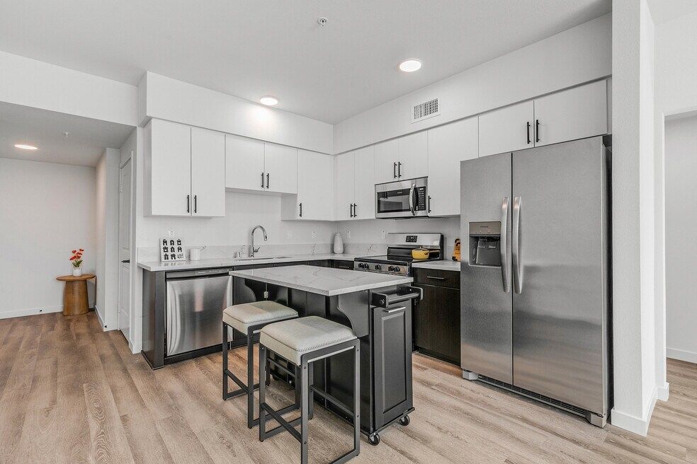 The Mix Apartments | Toluca Lake