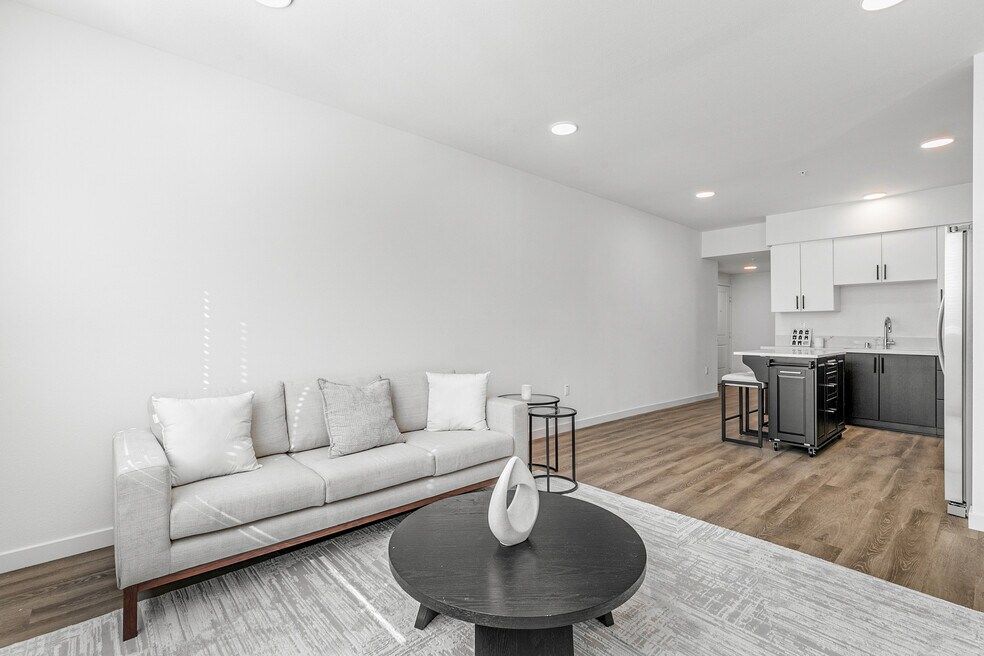 The Mix Apartments | Toluca Lake