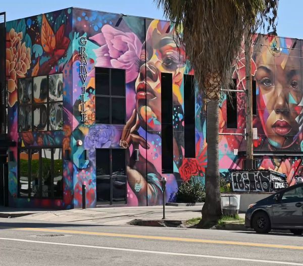 photo showing the NoHo Art District, one of the nearby attractions at the Mix Luxury Apartment