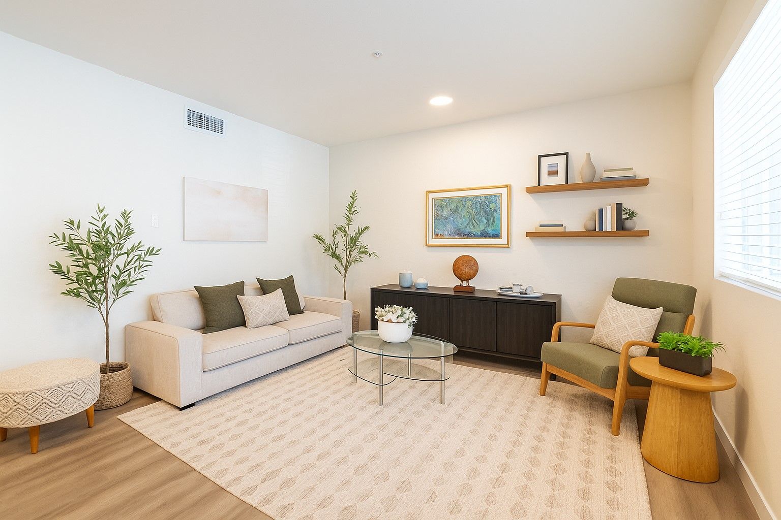 Photo showing the lovely bedroom of the Mix Luxury Apartments