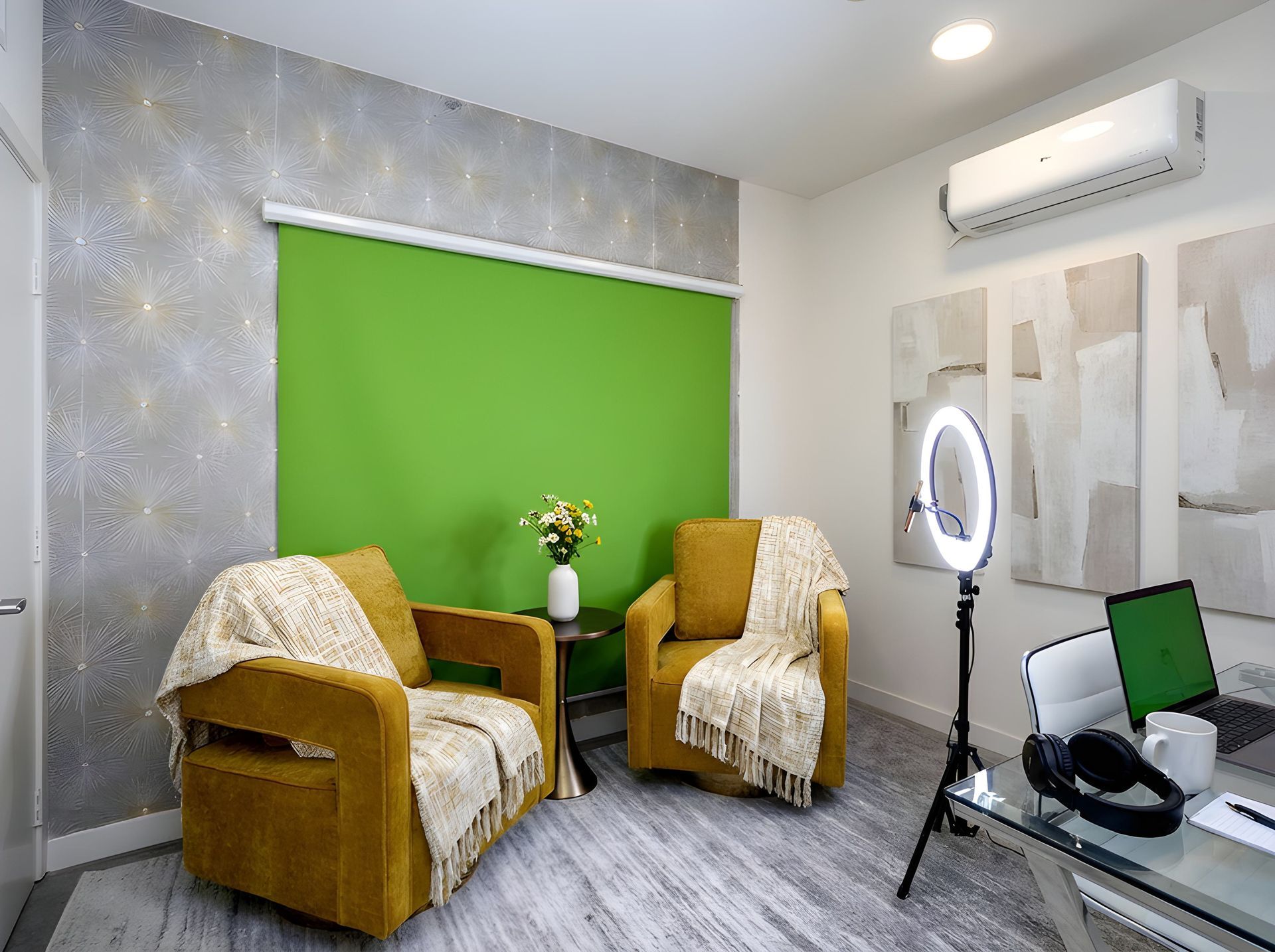 The Centennial's amazing Pocast Room