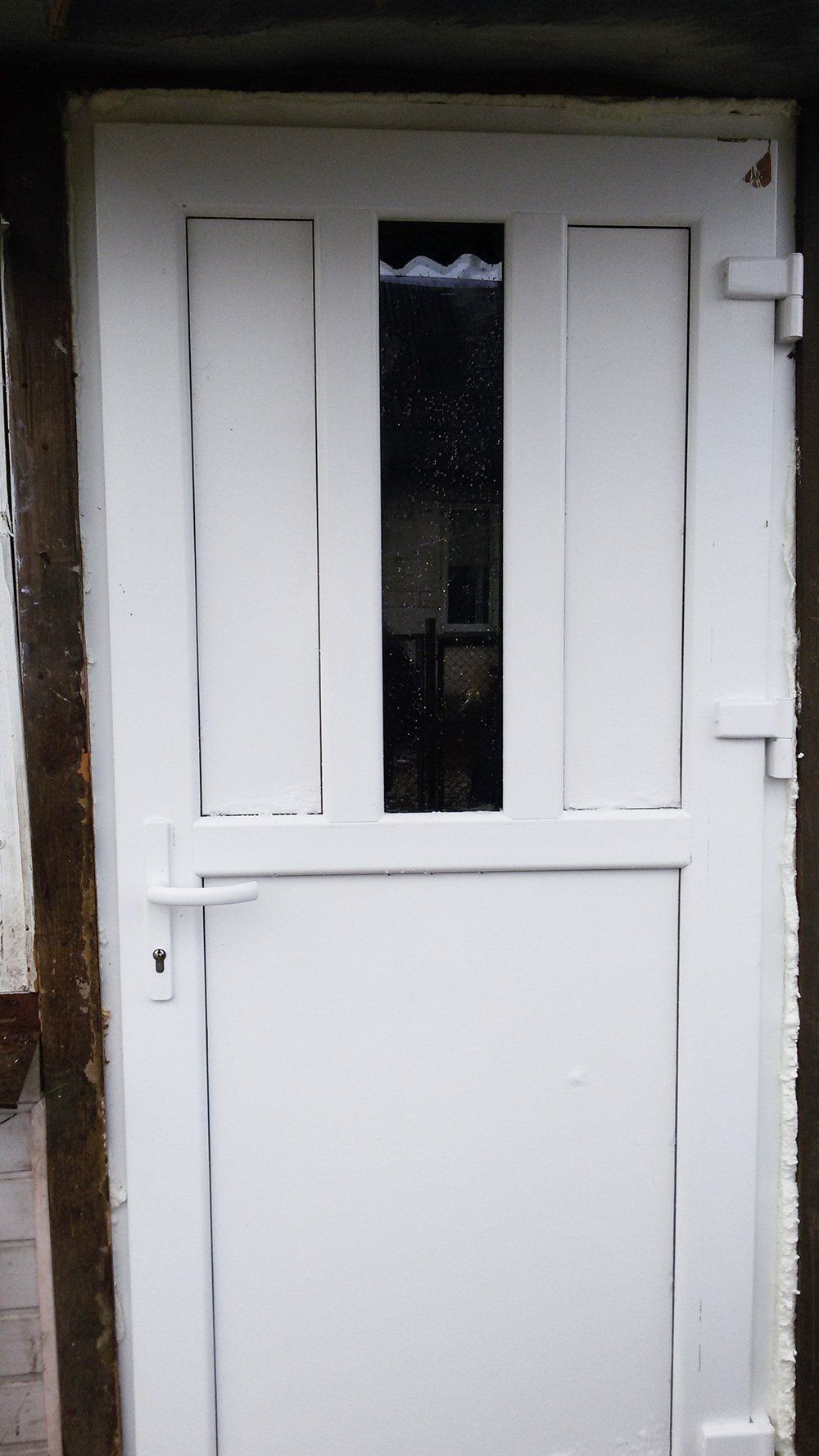 Plastikinės lauko durys