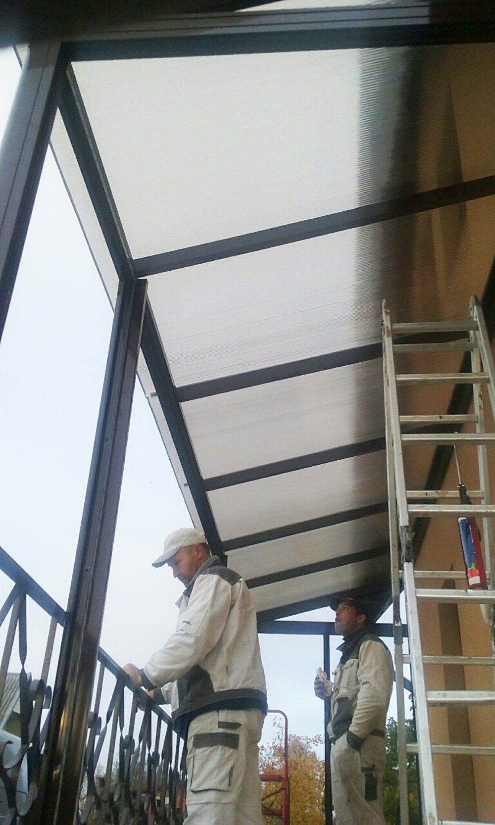 Balkonų ir verandų  stiklinimas