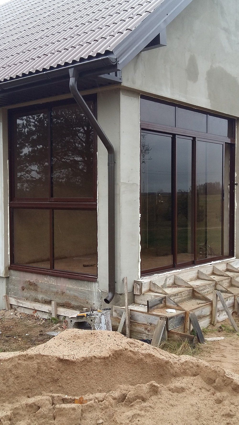 Balkonų ir verandų  stiklinimas