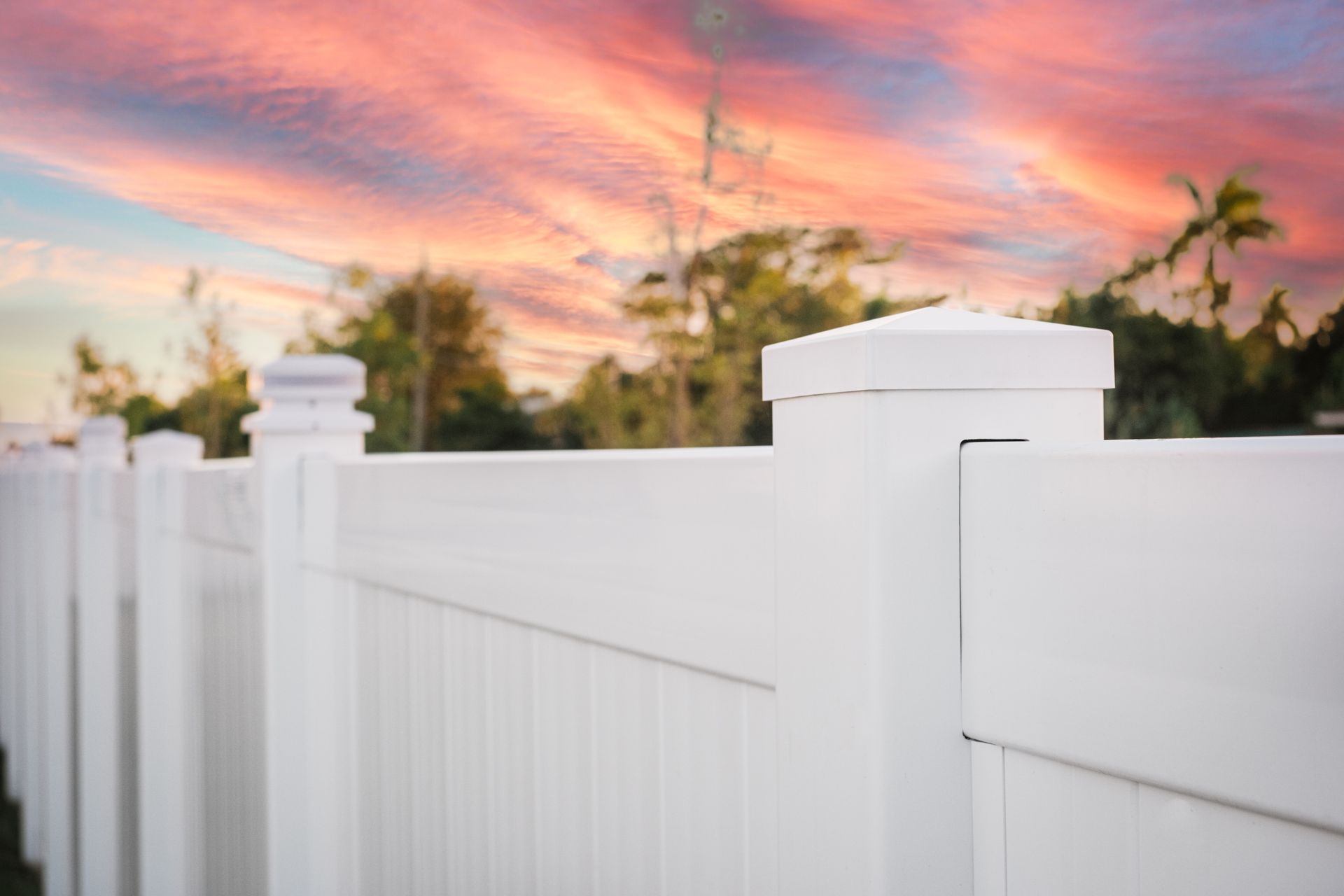 Classic white vinyl privacy fence 