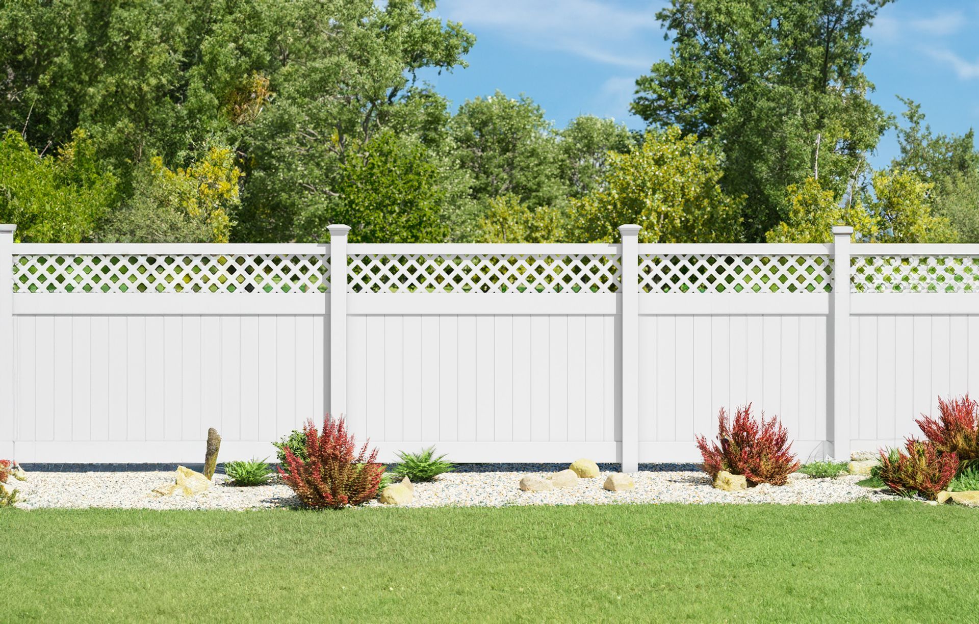 Lattice Top  PVC Fence