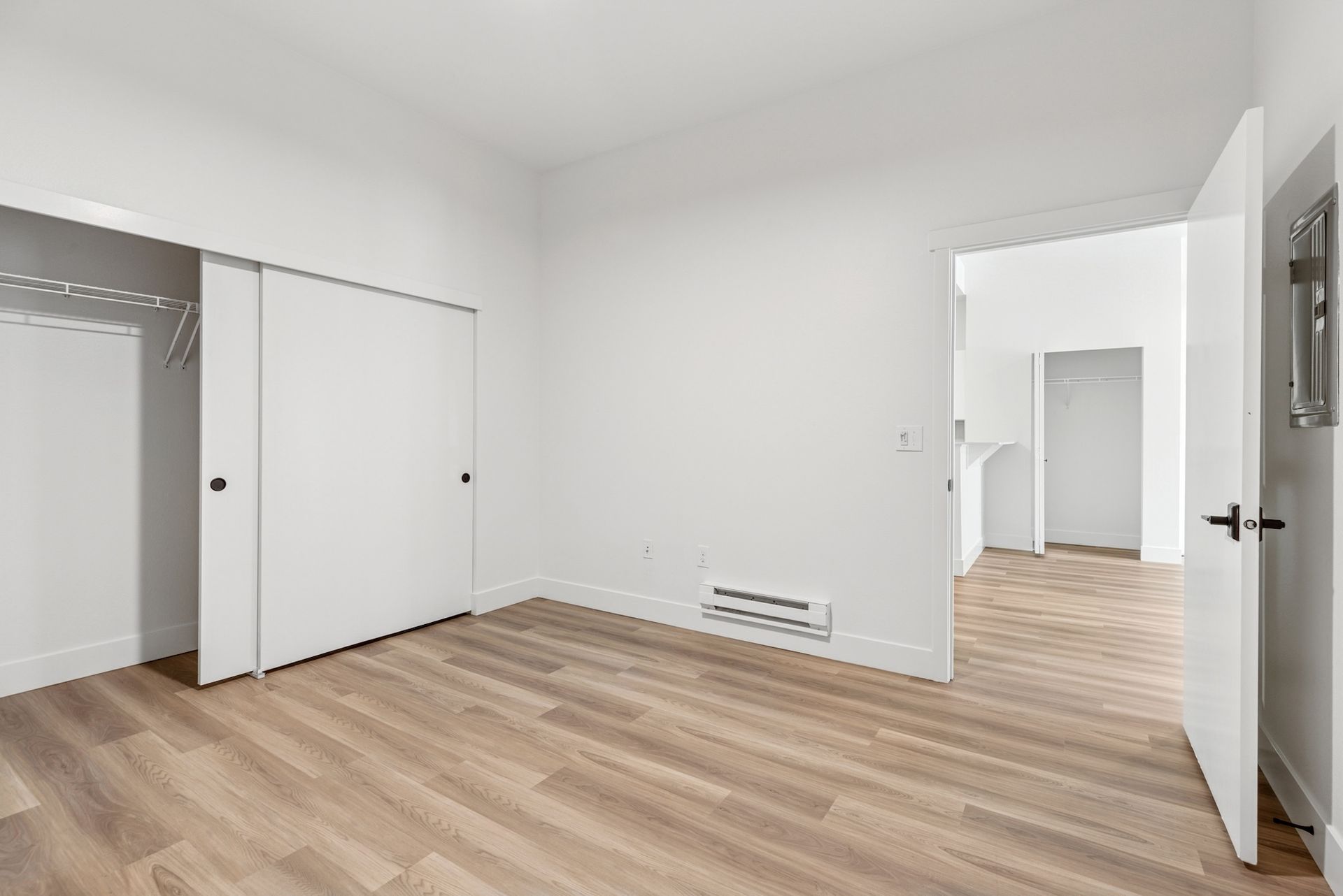 bedroom with closet