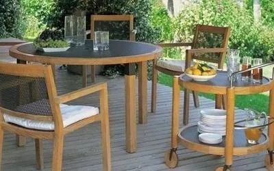 set da giardino in legno con tavolo, sedie e carrellino