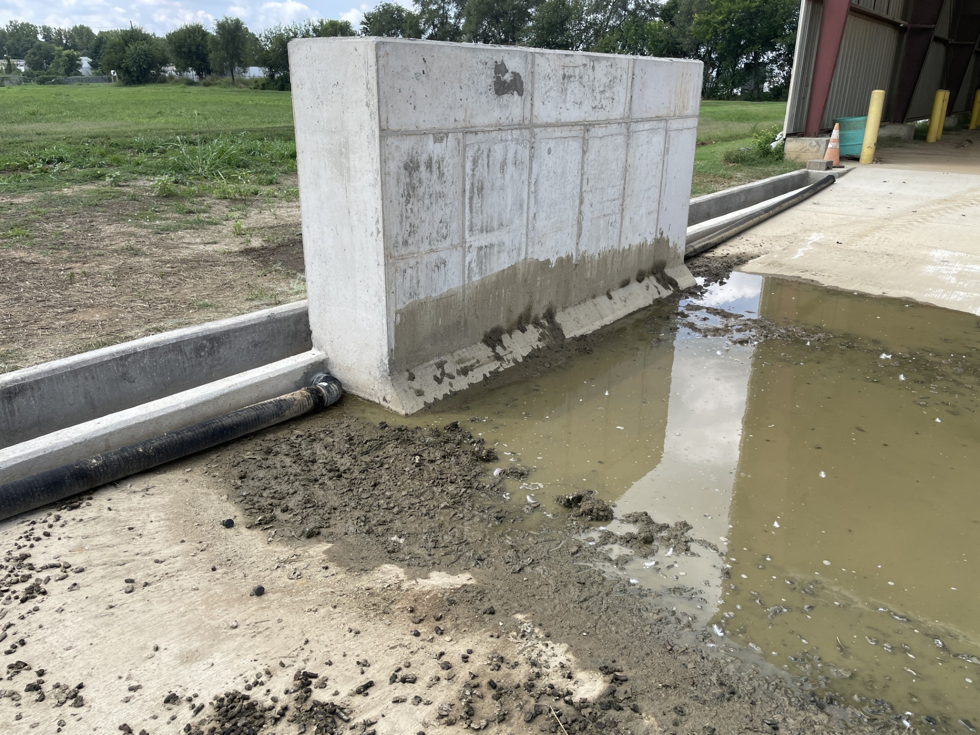 Case Study: Metro Sewer District Drainage Forebay Project
