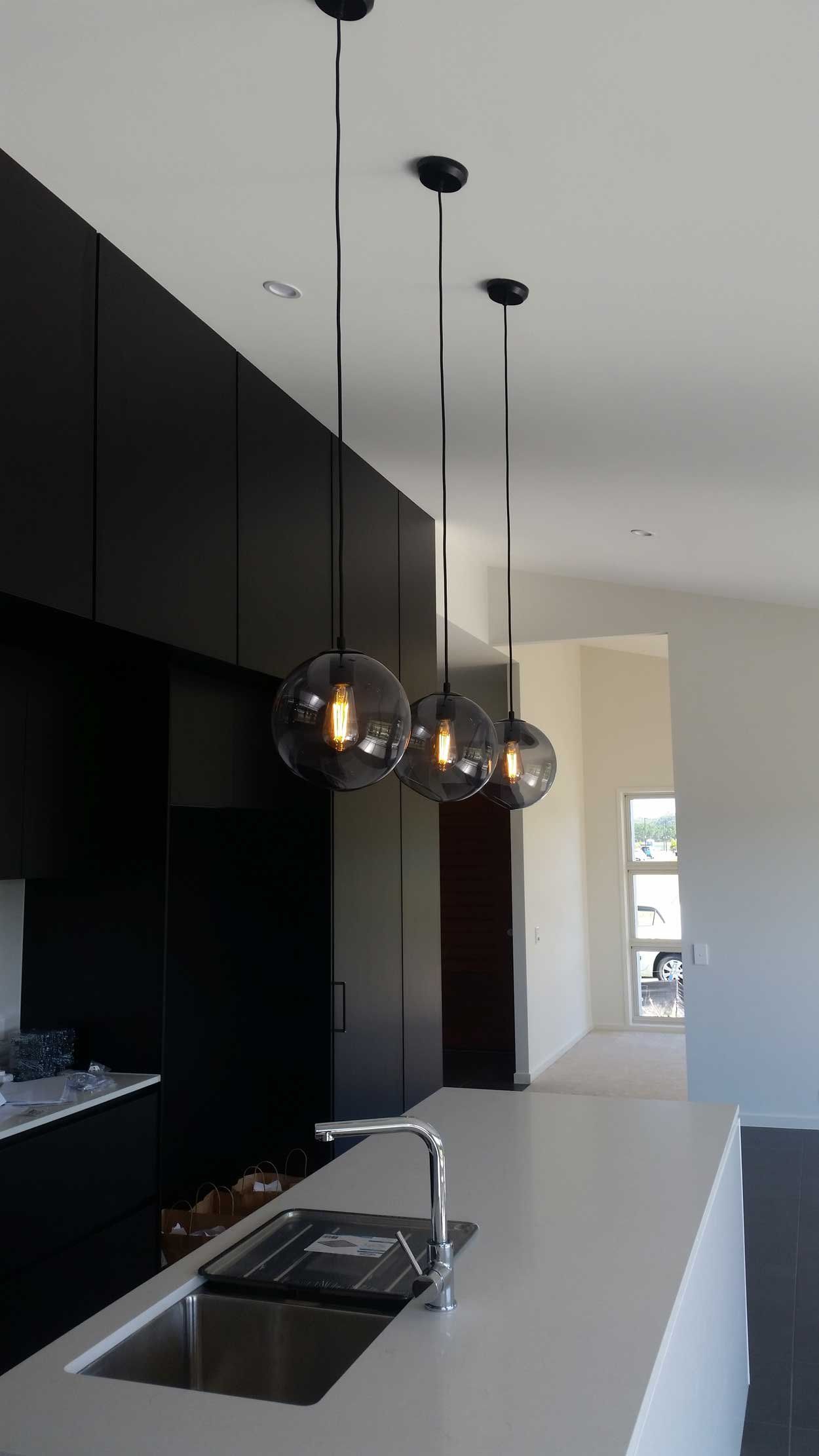 Pendants light