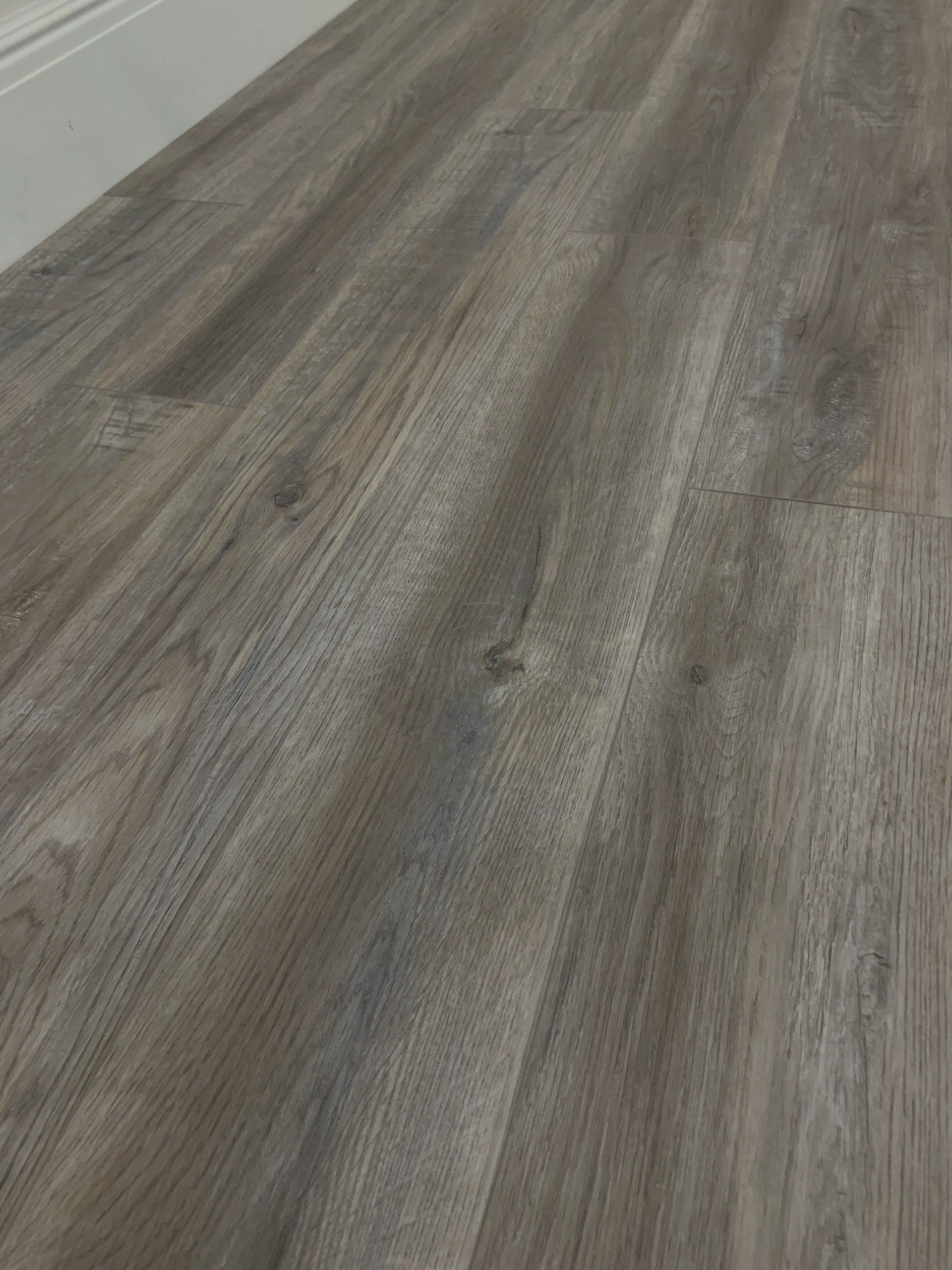 LUXURY VINYL TILE CLICK FLOORING 11