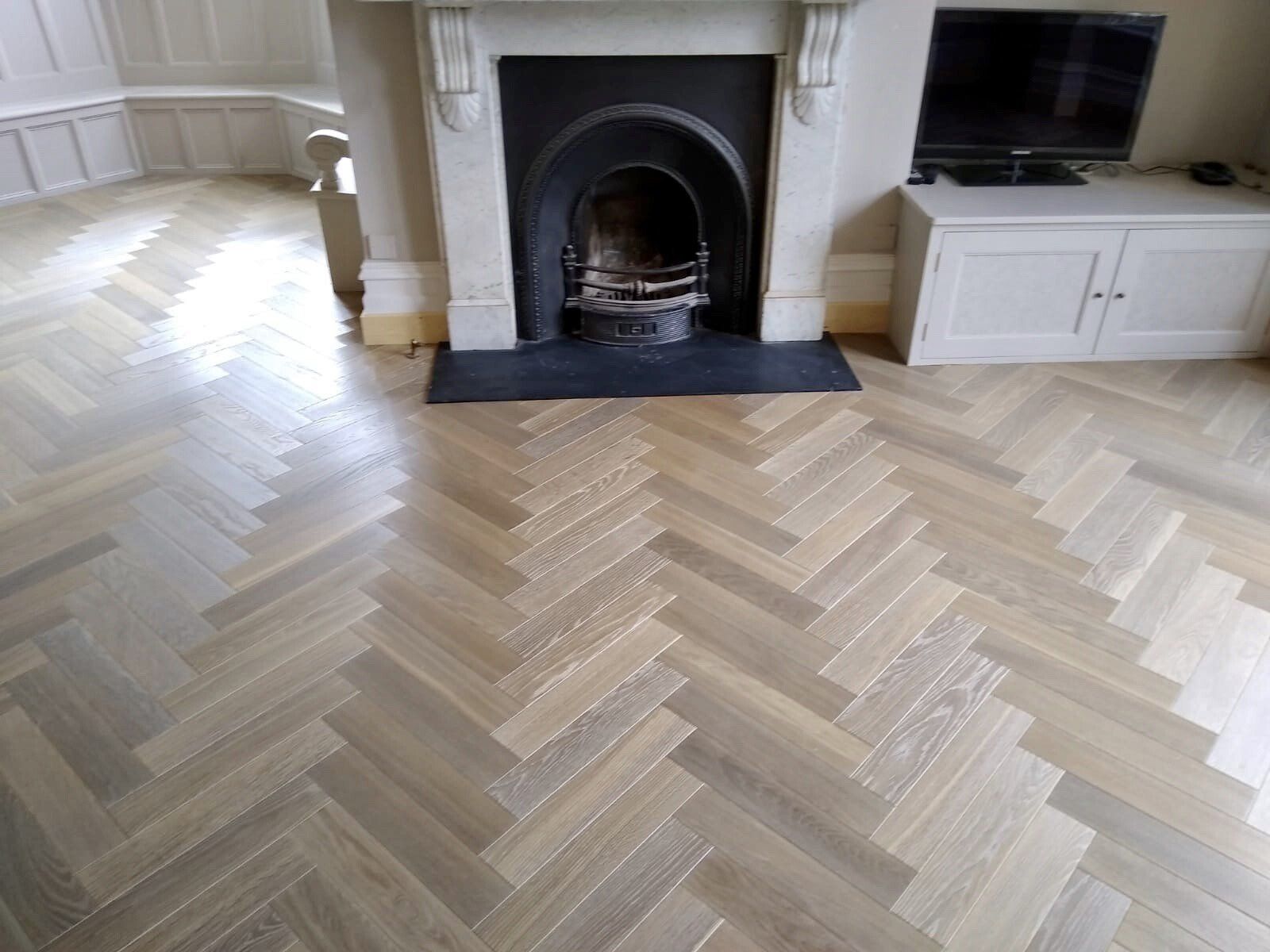 Herringbone Wood Floor: A Sophisticated Touch for Small Apartments