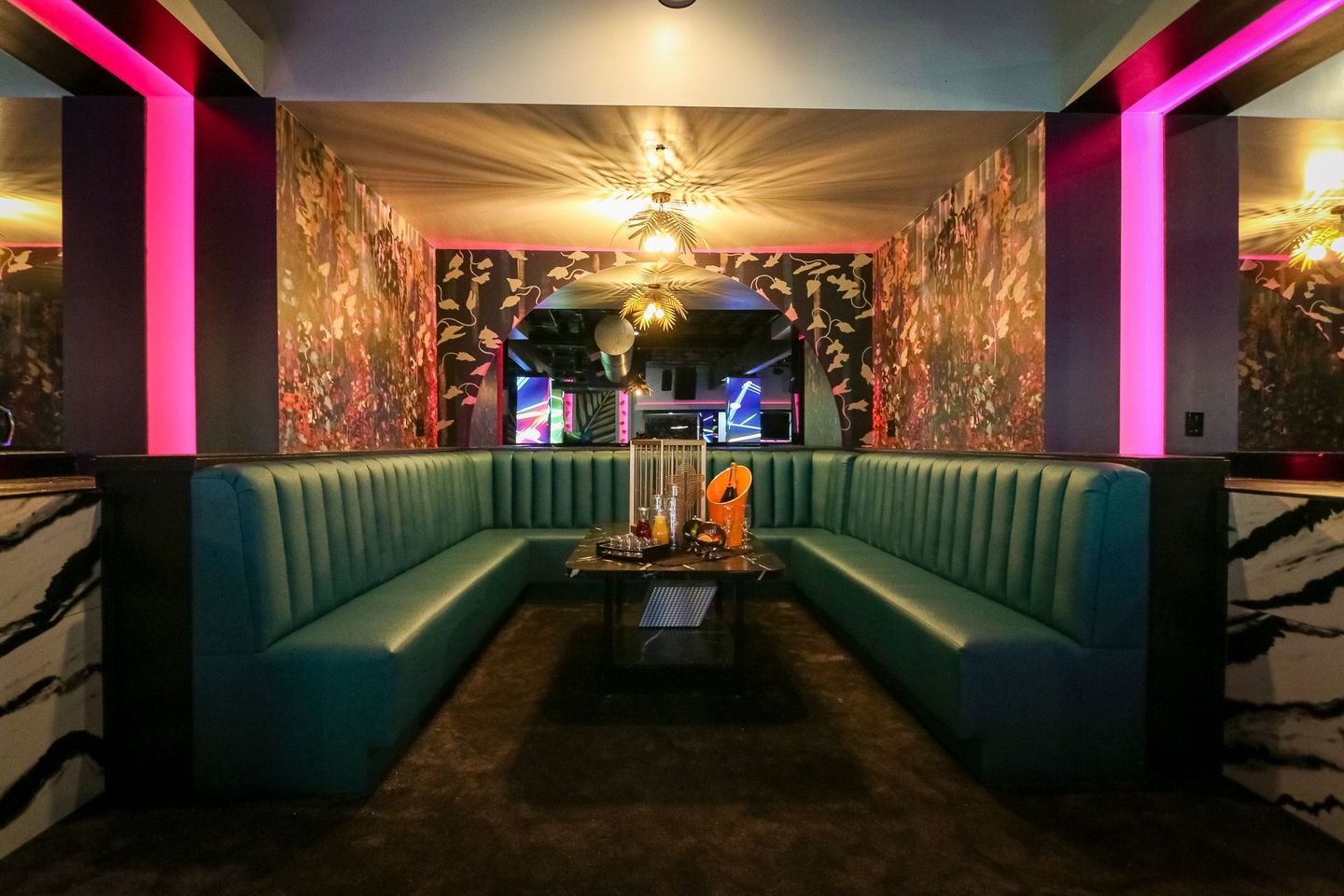 Encore and XOXO Lounge Charlotte