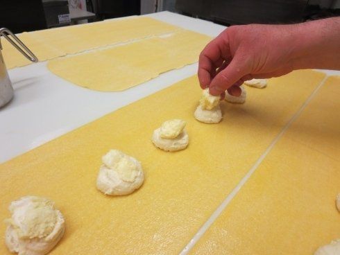 Produzione di pasta ripiena artigianale