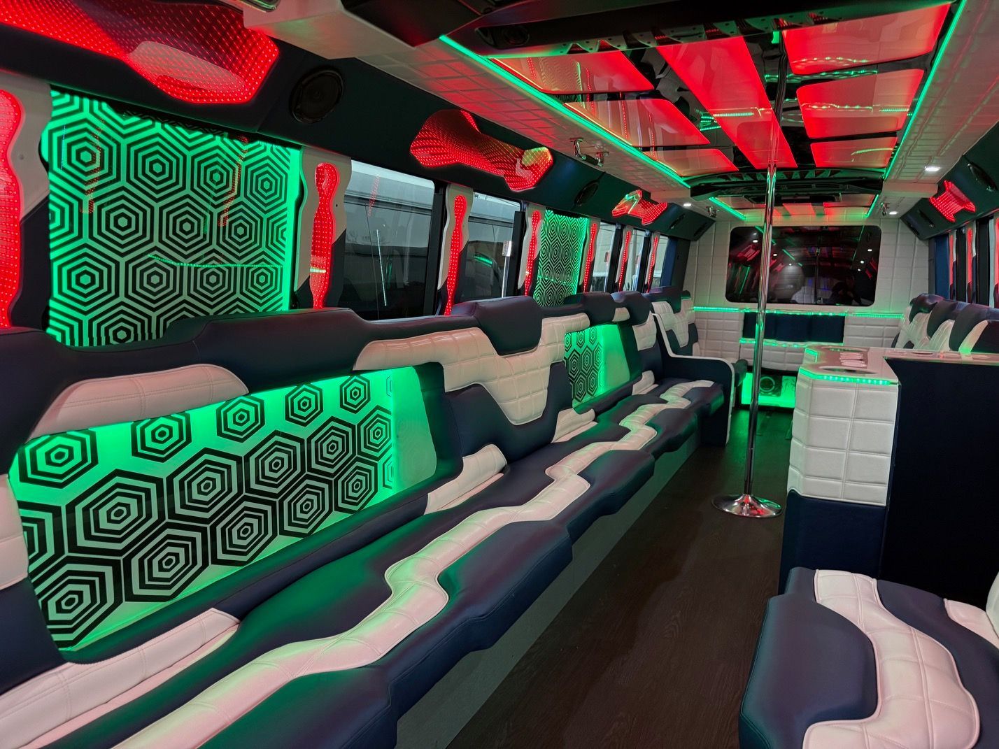 34 Passenger Venice Bus