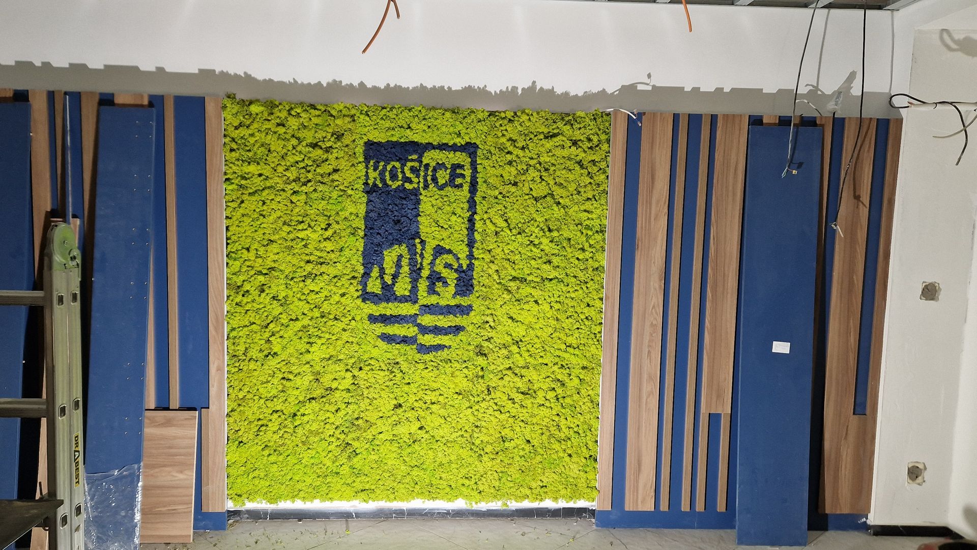 MOSSwall, machová stena