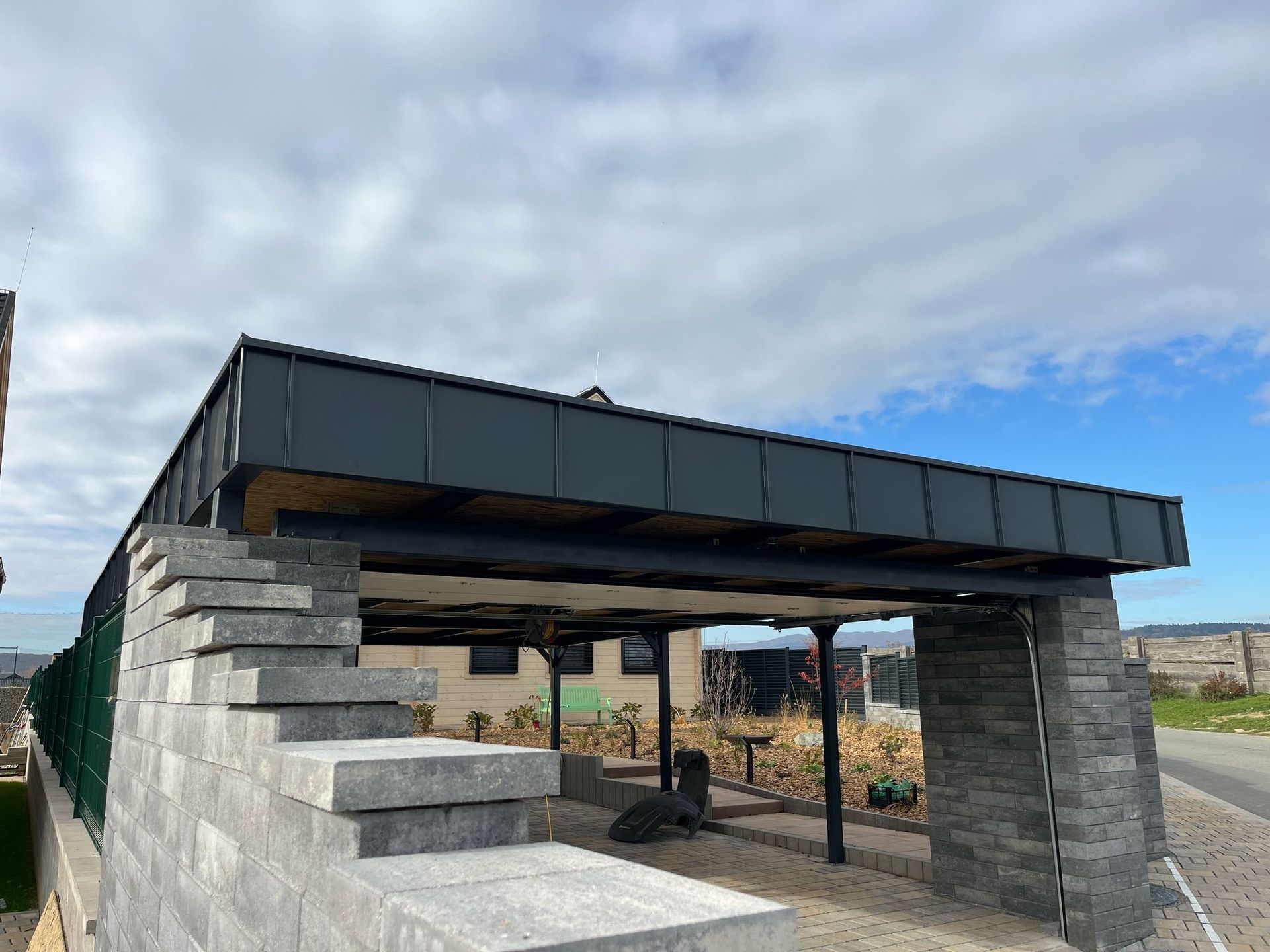 Extenzívna zelená strecha