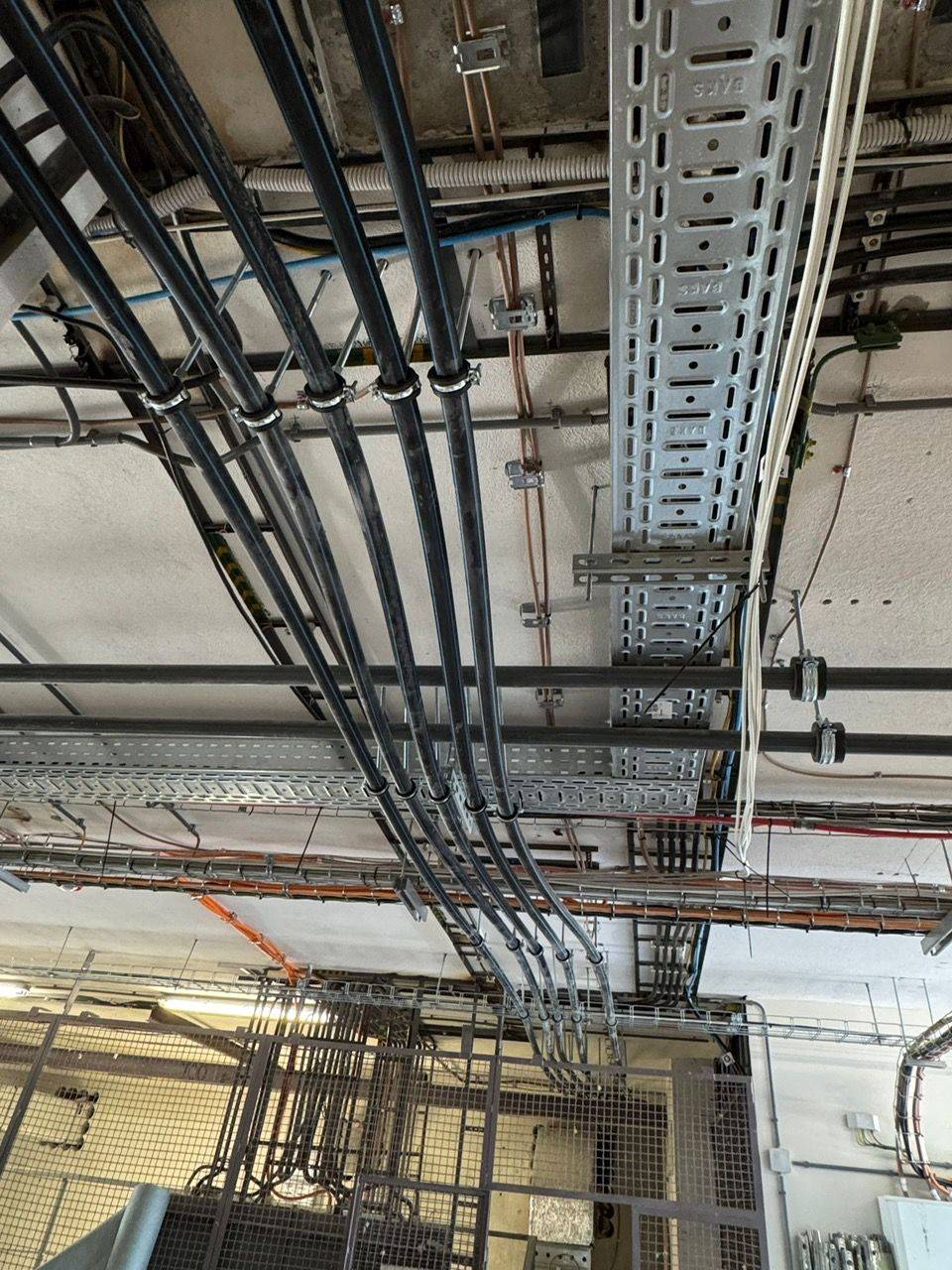 Závlahový systém k exteriérovej zelenej fasáde