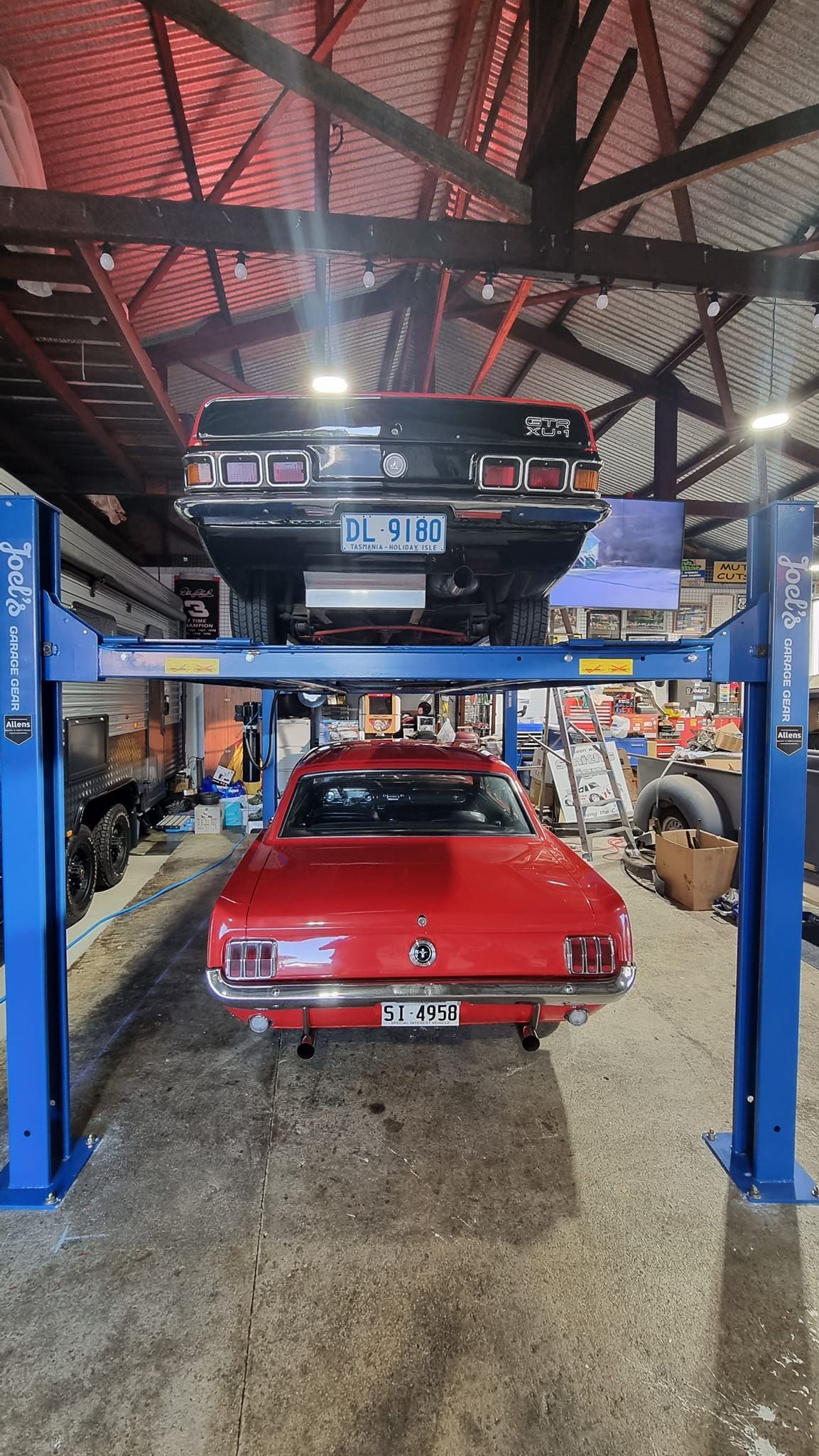 red car under the pot