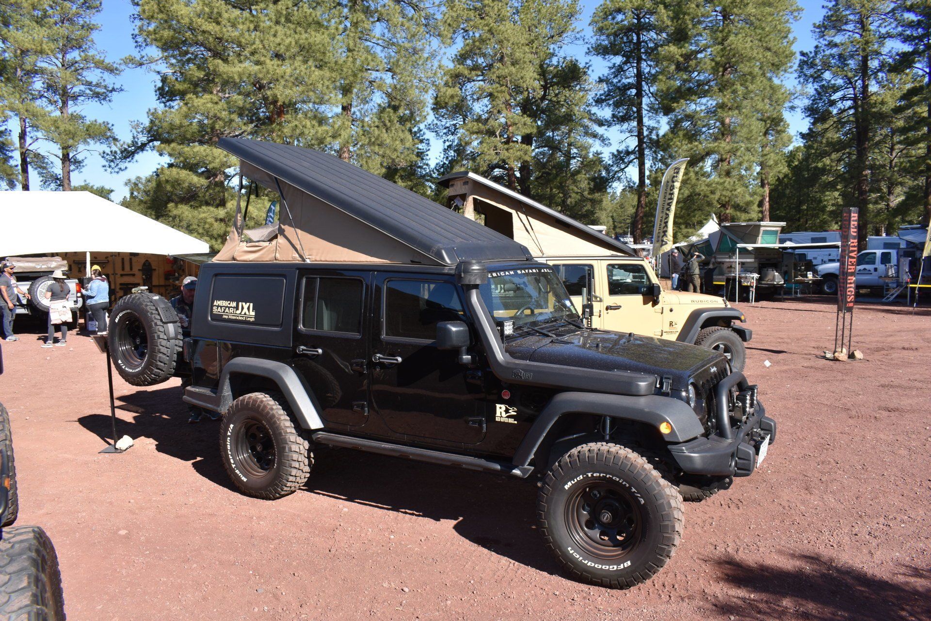 A black jeep JXL