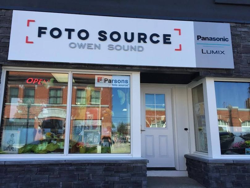 A store front for foto source owen sound