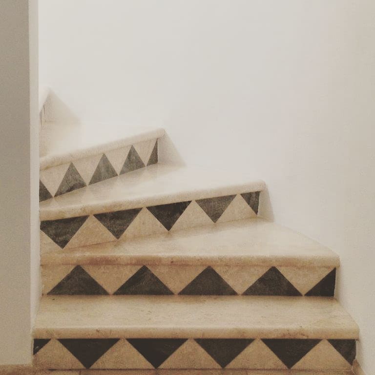 Lampade, scale e varie in marmo