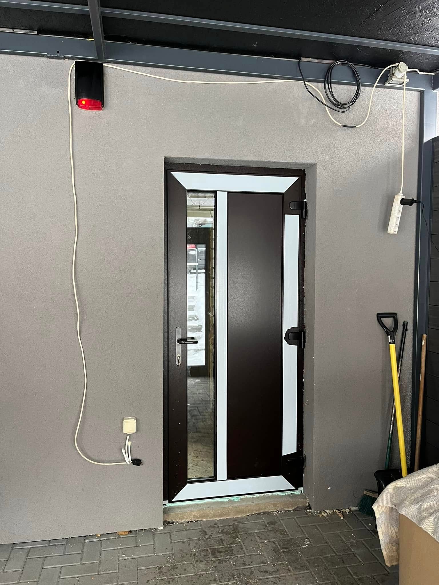 Durys su veidrodžiu 