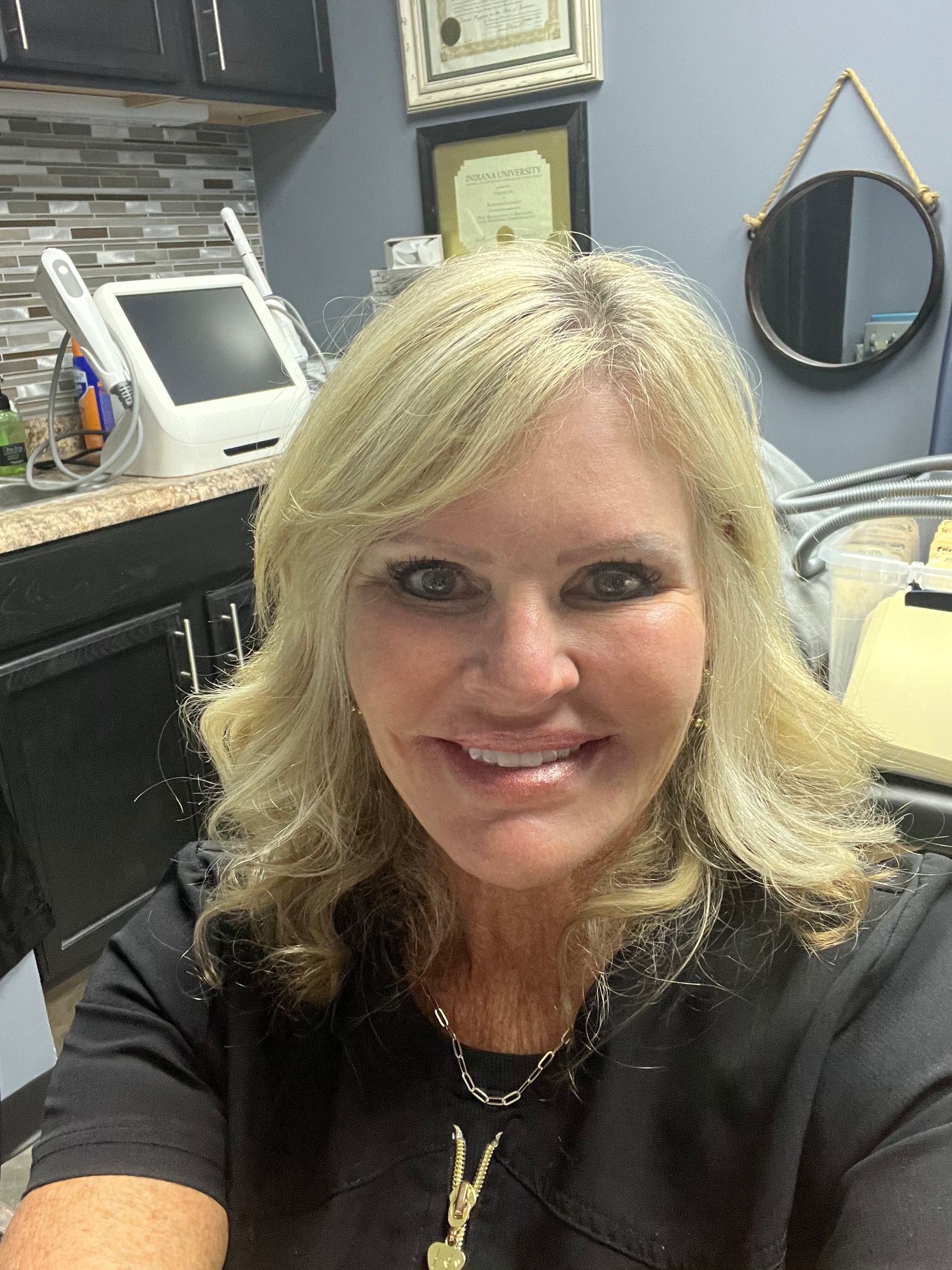 Women getting a hydrating facial procedure