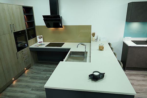 Joe Graham & Sons Kitchens, Symphony Kitchens, Luton, Oakley Studios