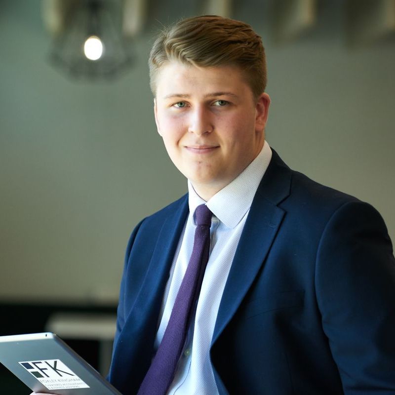 Foxley Kingham, Luton, Oakley Studios,Headshot