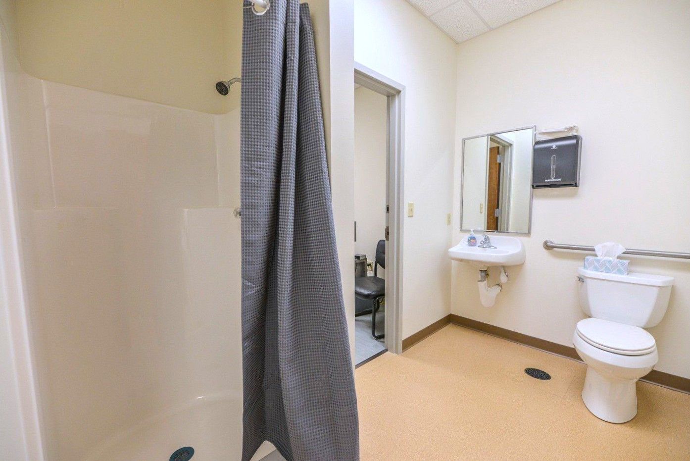 Bathrooms for patients in Sleep Study with Sleep Management Institute