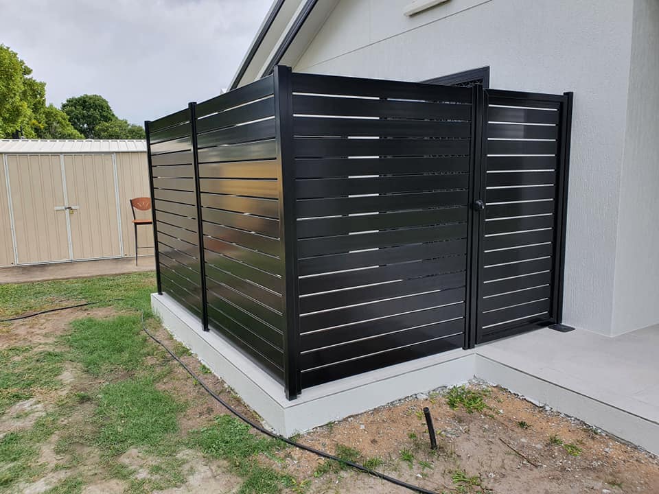 Enclosed Privacy Screen - Automatic Gates, Privacy Screens and Outdoor Covers in Kirwan, NSW