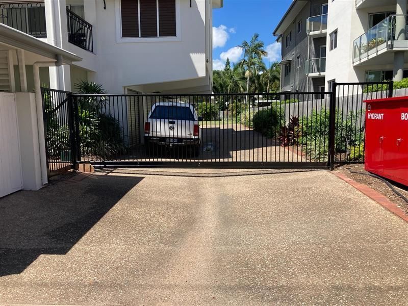 Wooden Gate — Gate-O-Matic In Kelso, QLD