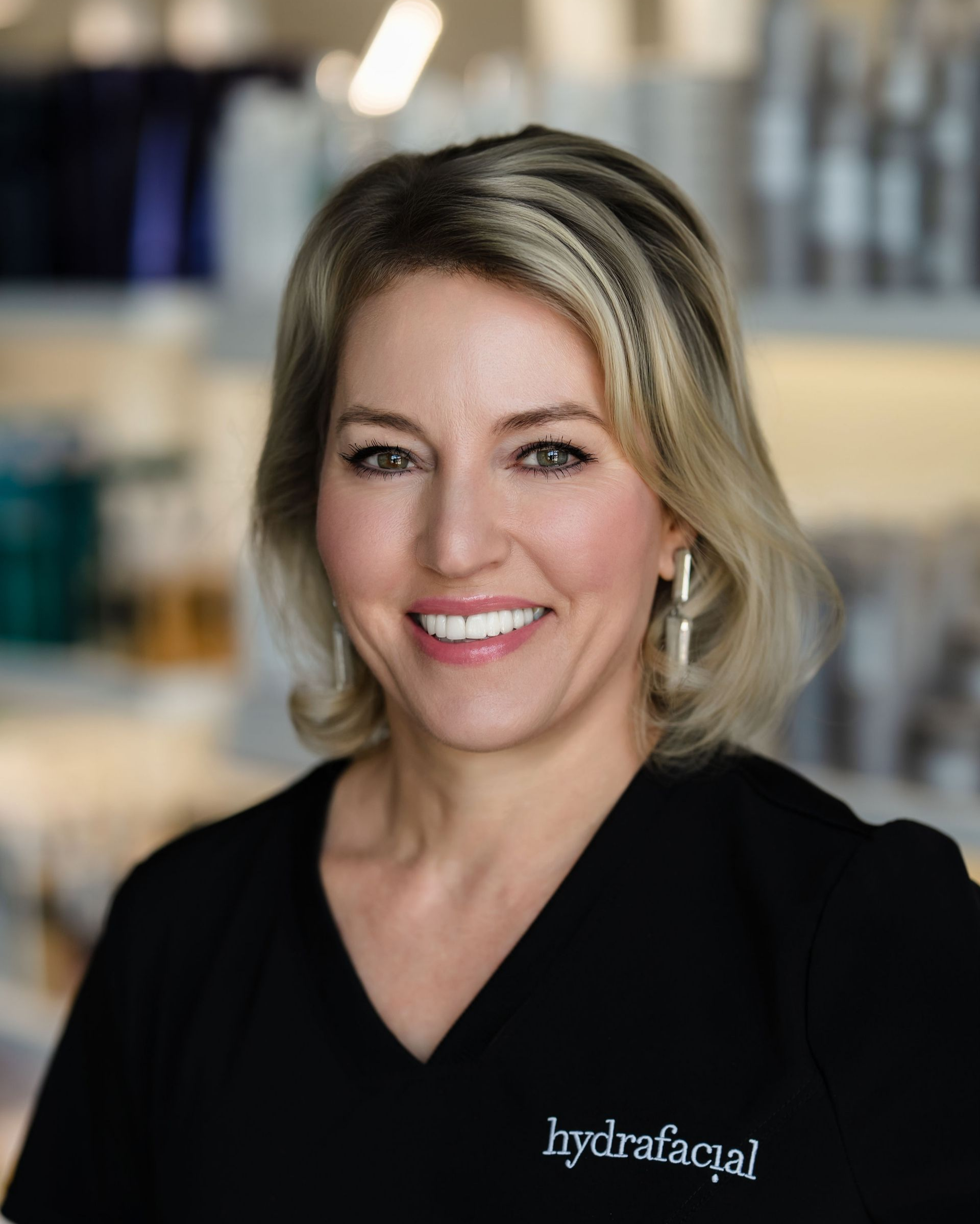 Cindy S. - North Andover, MA - DaVinci Salon and Med Spa