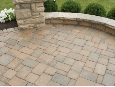 We can help bring you ideas to life with our experience in building patios with pavers, stones or bricks.