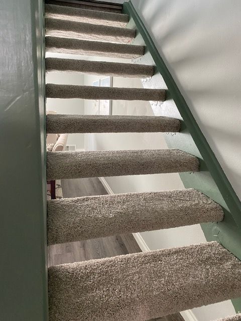 northcounty SD wrapped carpet staircase installation near