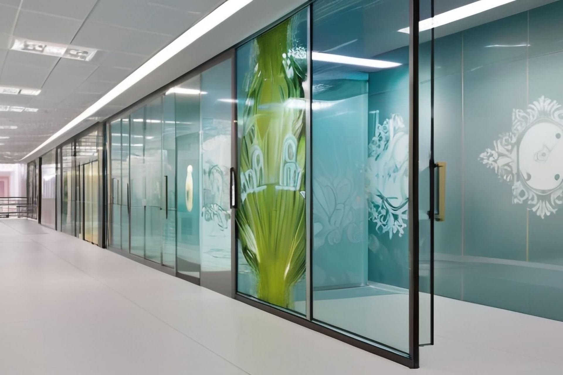 window graphics near me